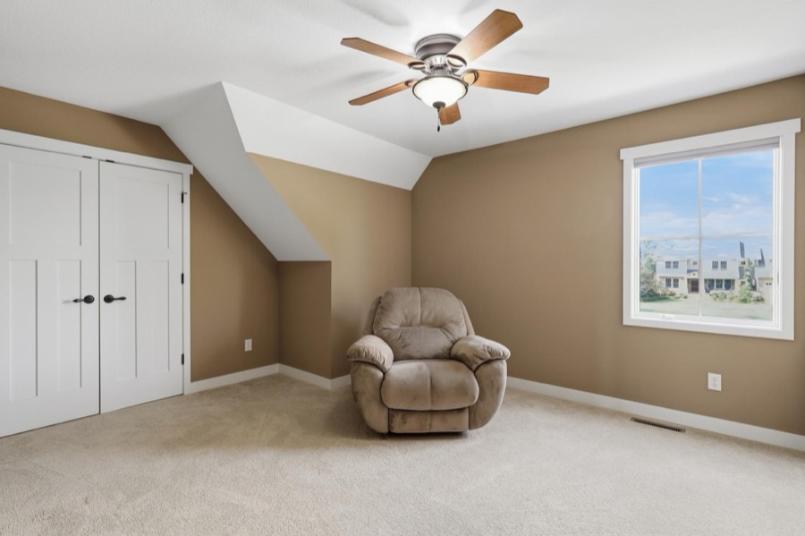 19475 Oak Grove Avenue, Prior Lake, MN photo 34