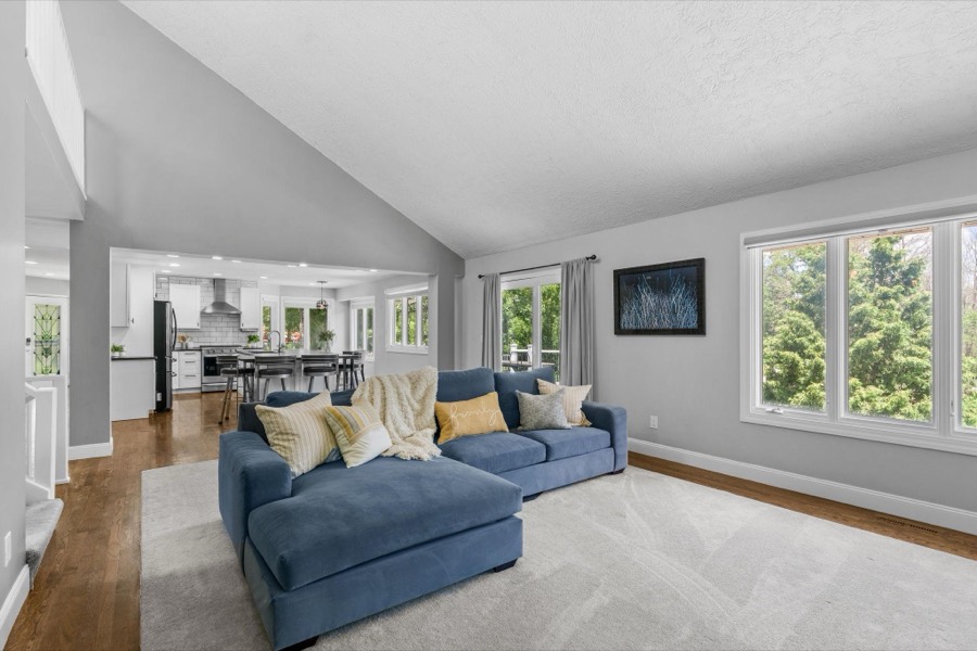 4131 Eau Claire Trail NE, Prior Lake, MN photo 10