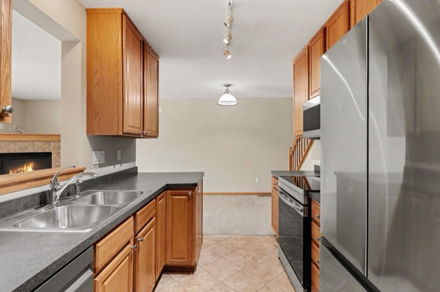 14260 Fountain Hills Court NE, Prior Lake, MN photo 10
