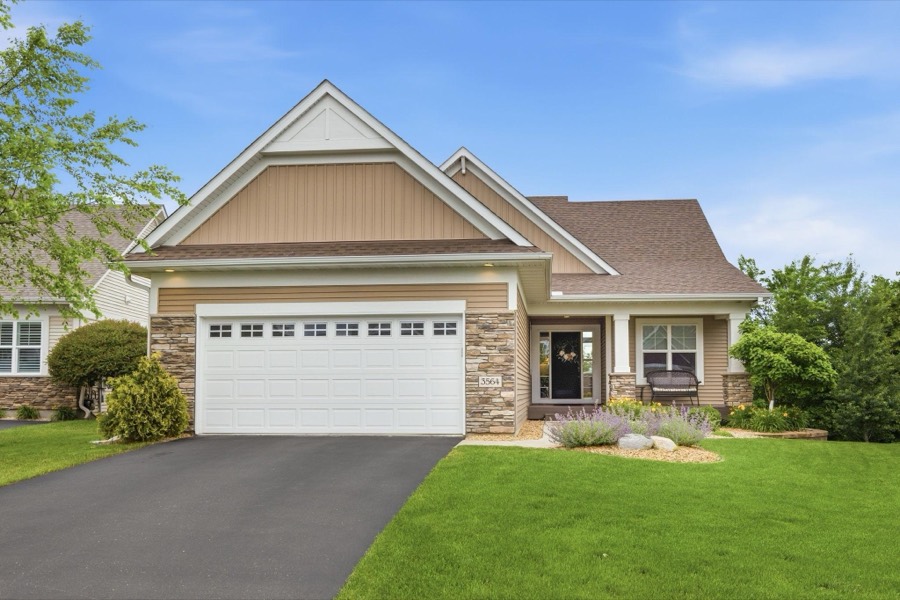 3564 Cove Point Circle NW, Prior Lake, MN photo 1