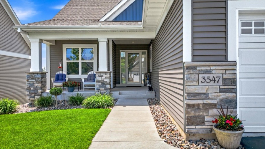 3547 Cove Point Circle NW, Prior Lake, MN photo 3