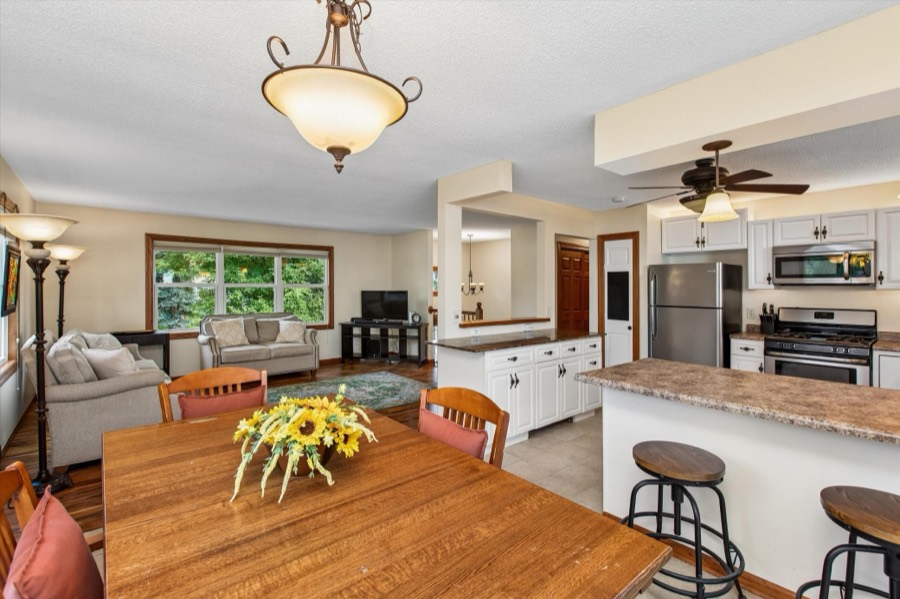 5281 Shore Trail NE, Prior Lake, MN photo 12