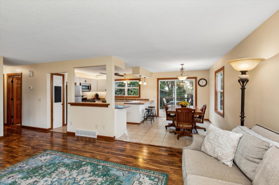 5281 Shore Trail NE, Prior Lake, MN photo 5