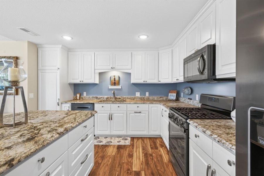 2790 Shore Drive, Prior Lake, MN photo 11