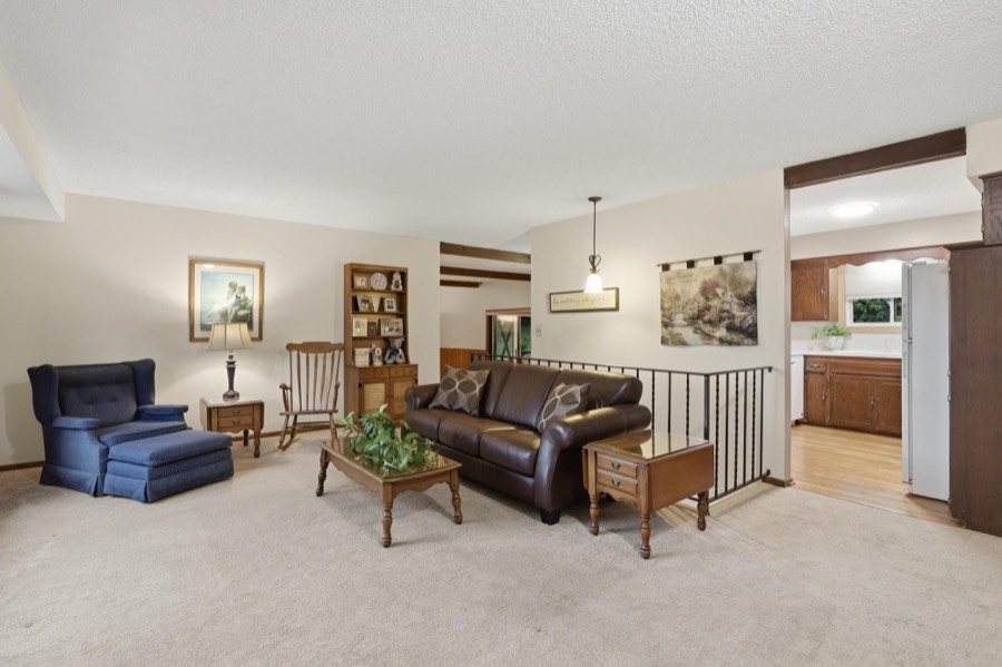 15590 Ridgemont Avenue SE, Prior Lake, MN photo 4