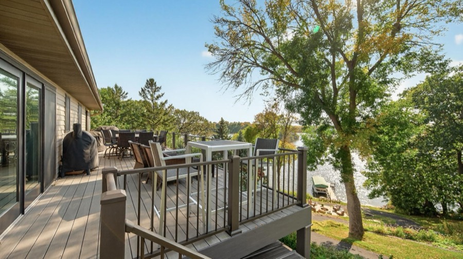 15601 Highland Avenue NW, Prior Lake, MN photo 2