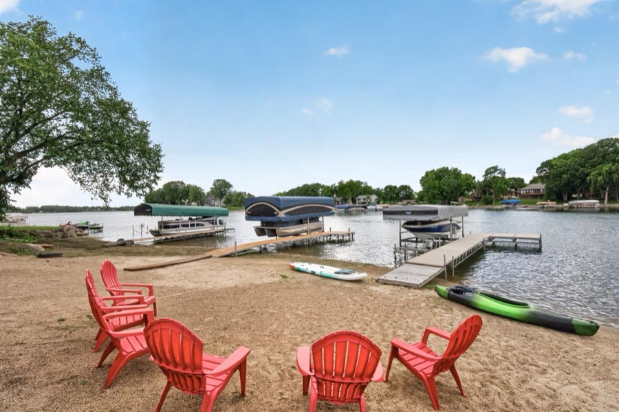 4060 Grainwood Trail NE, Prior Lake, MN photo 2