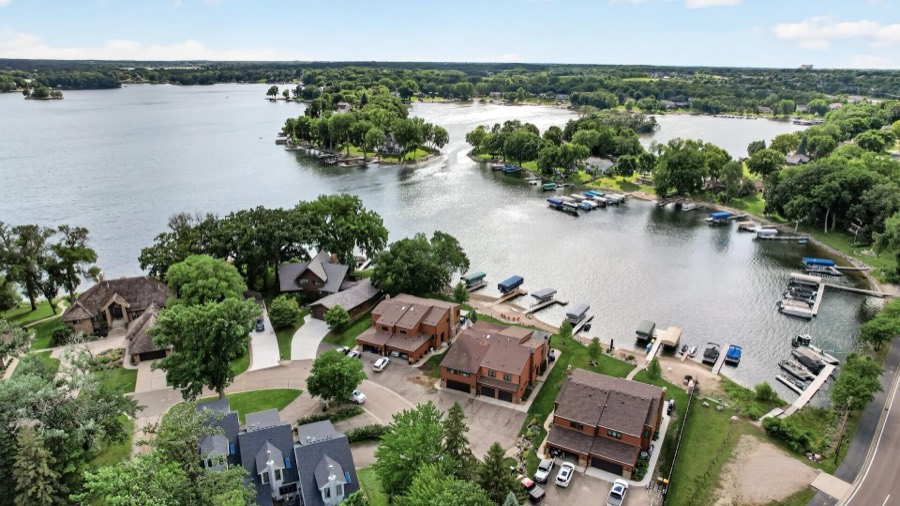 4060 Grainwood Trail NE, Prior Lake, MN photo 3