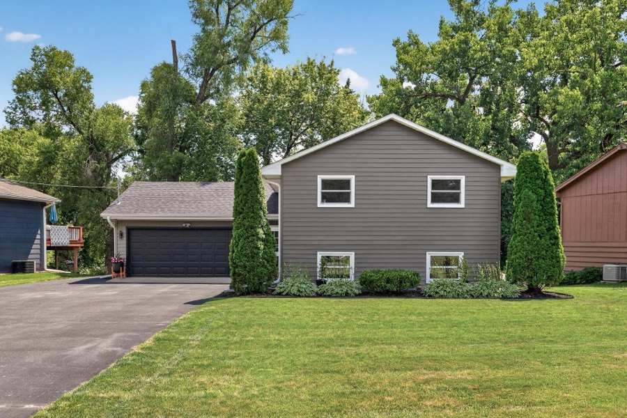 4345 Dakota Street SE, Prior Lake, MN photo 1