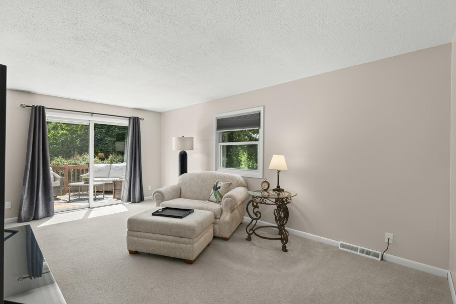 4345 Dakota Street SE, Prior Lake, MN photo 3