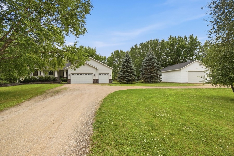 7135 167th Street E, Prior Lake, MN photo 1