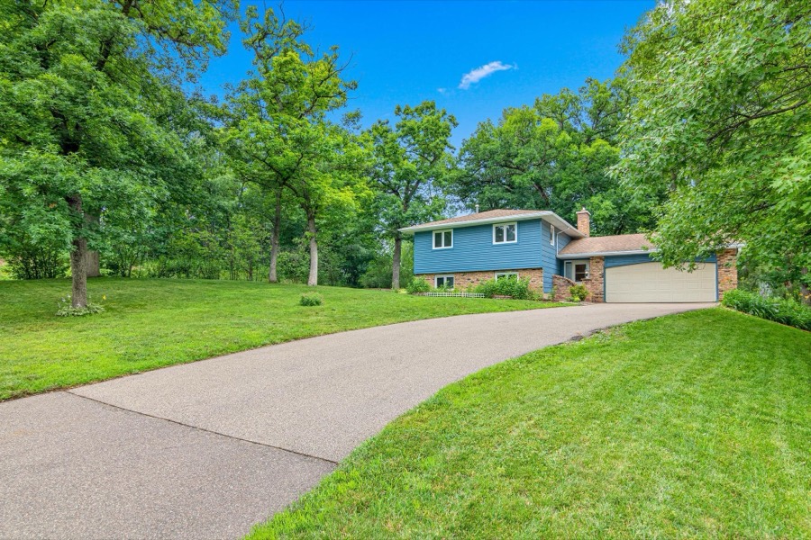 5915 Hidden Oaks Circle SE, Prior Lake, MN photo 22