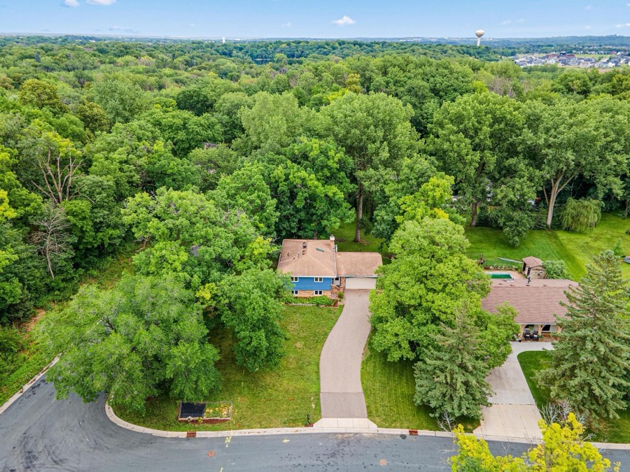 5915 Hidden Oaks Circle SE, Prior Lake, MN photo 32