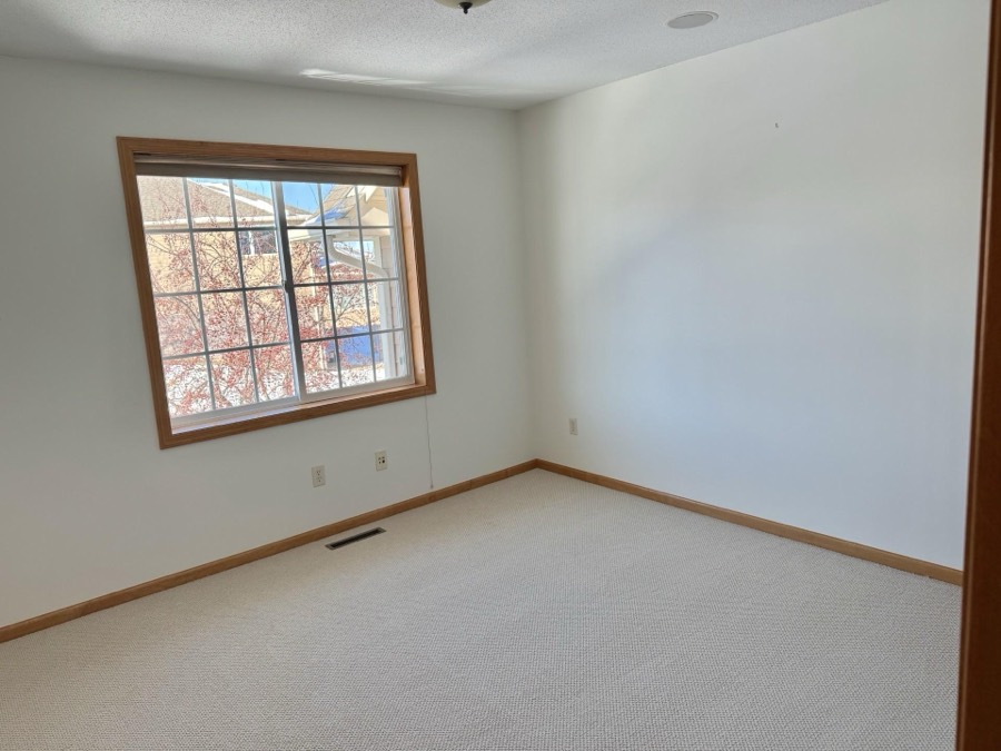 2526 Waterfall Way NW, Prior Lake, MN photo 19
