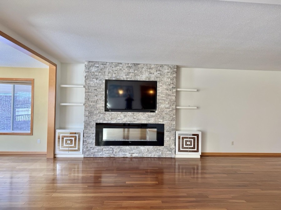 2526 Waterfall Way NW, Prior Lake, MN photo 6
