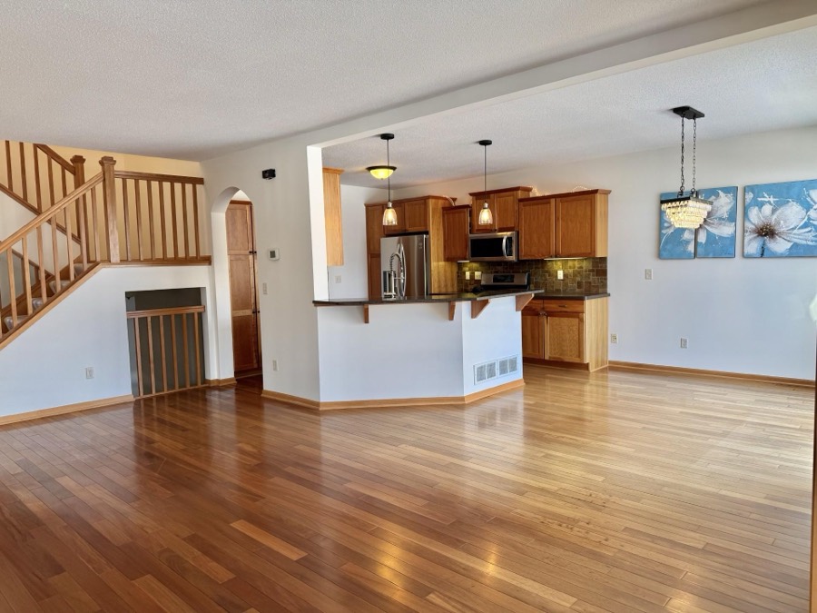 2526 Waterfall Way NW, Prior Lake, MN photo 7