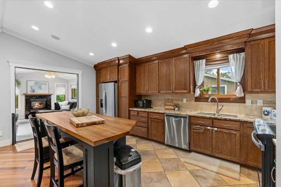 17411 Sunset Trail SW, Prior Lake, MN photo 8