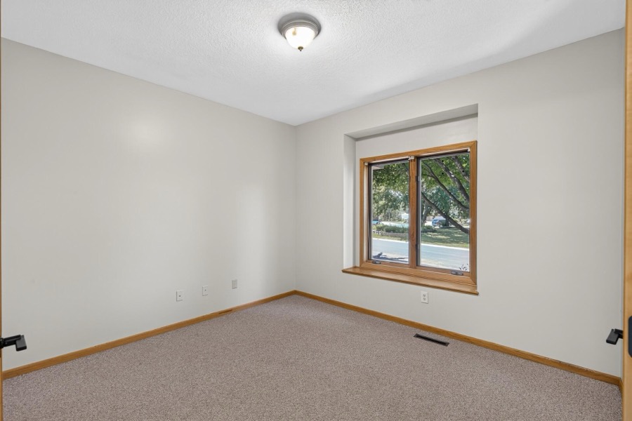4167 Eau Claire Trail NE, Prior Lake, MN photo 27