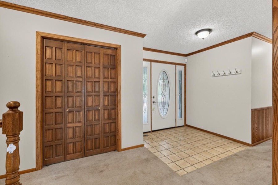 17991 Natchez Avenue, Prior Lake, MN photo 4