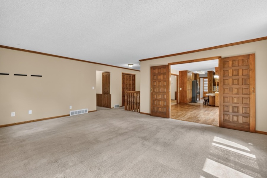 17991 Natchez Avenue, Prior Lake, MN photo 8