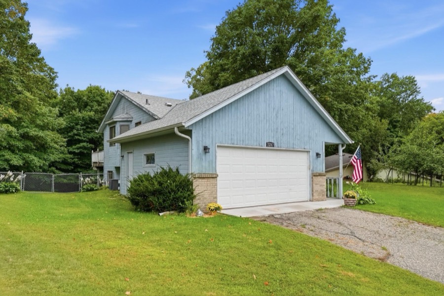 3287 Spruce Trail SW, Prior Lake, MN photo 12