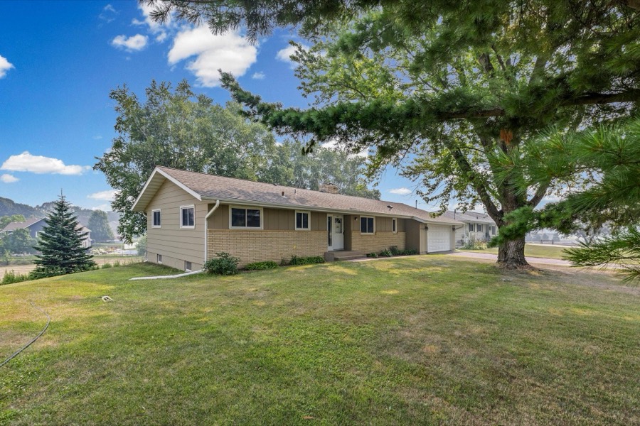 5310 Credit River Road SE, Prior Lake, MN photo 2