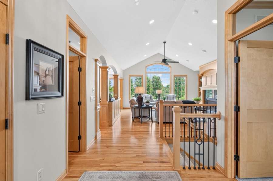 19295 Oak Grove Avenue, Prior Lake, MN photo 11