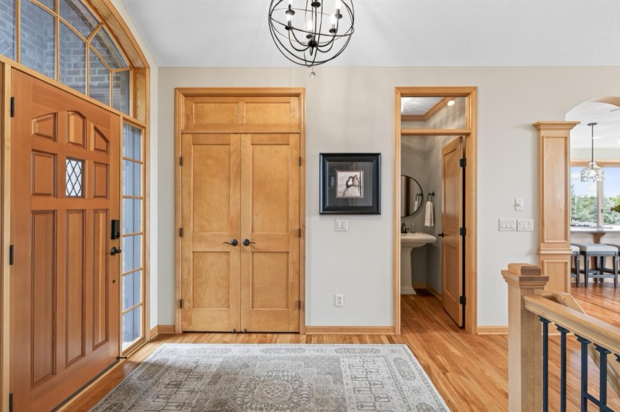 19295 Oak Grove Avenue, Prior Lake, MN photo 14