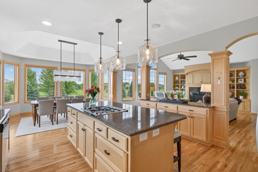 19295 Oak Grove Avenue, Prior Lake, MN photo 35