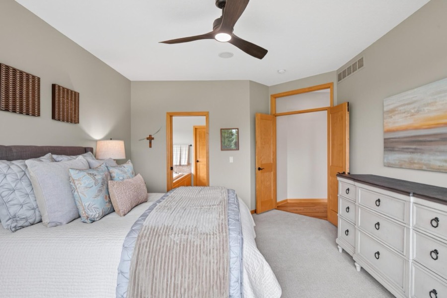 19295 Oak Grove Avenue, Prior Lake, MN photo 48