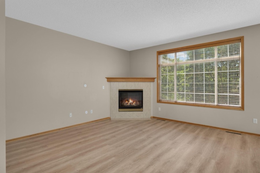 14189 Fountain Hills Court NE, Prior Lake, MN photo 4
