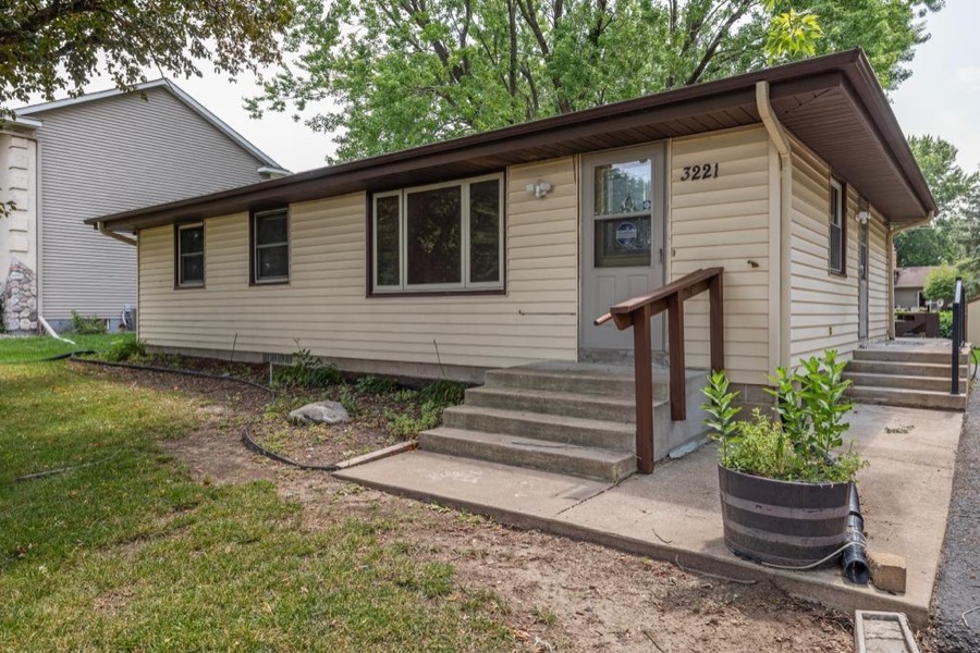 3221 Kent Street SW, Prior Lake, MN photo 2