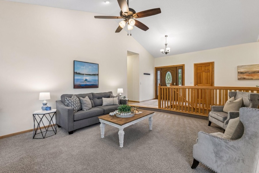 14314 Robin Road NE, Prior Lake, MN photo 5