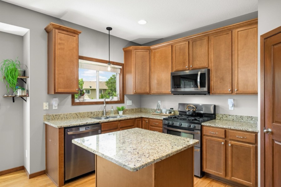 16280 Tahinka Court NW, Prior Lake, MN photo 14