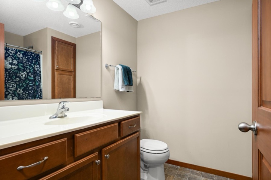 16280 Tahinka Court NW, Prior Lake, MN photo 34