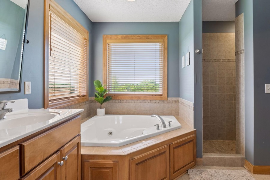 6025 Century Lane, Prior Lake, MN photo 33