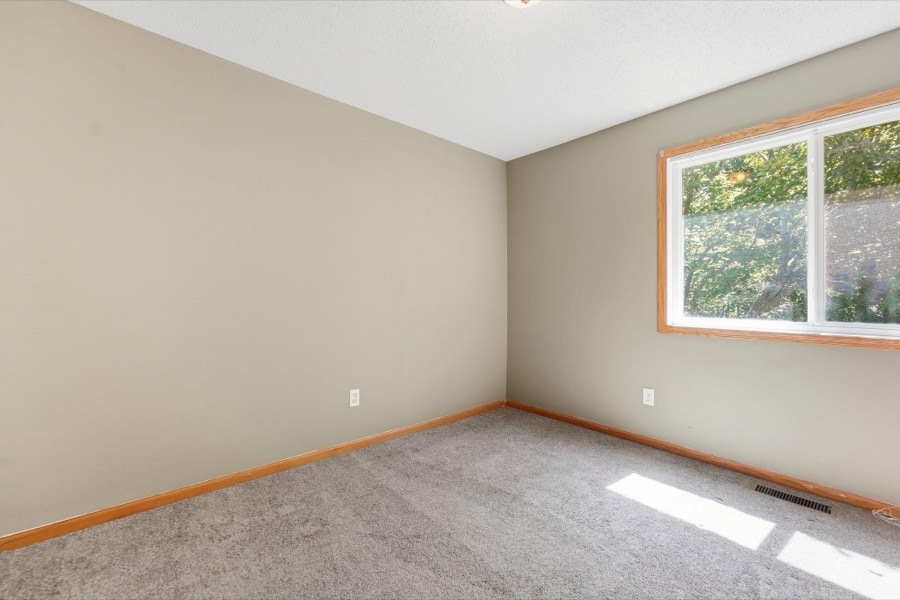 16389 Timber Crest Drive SE, Prior Lake, MN photo 17