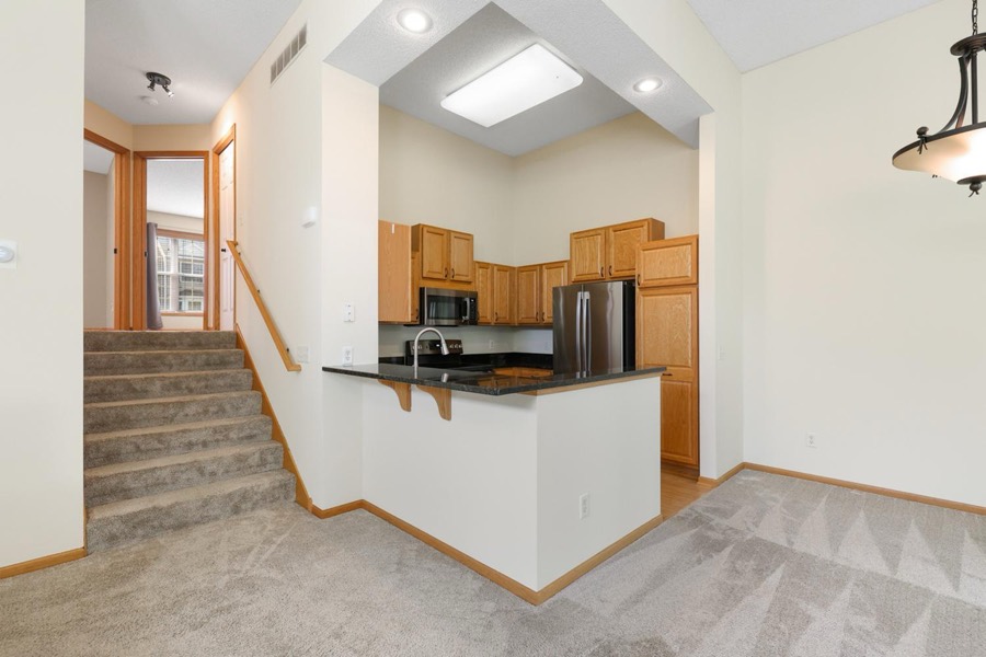 16390 Timber Crest Drive SE, Prior Lake, MN photo 5