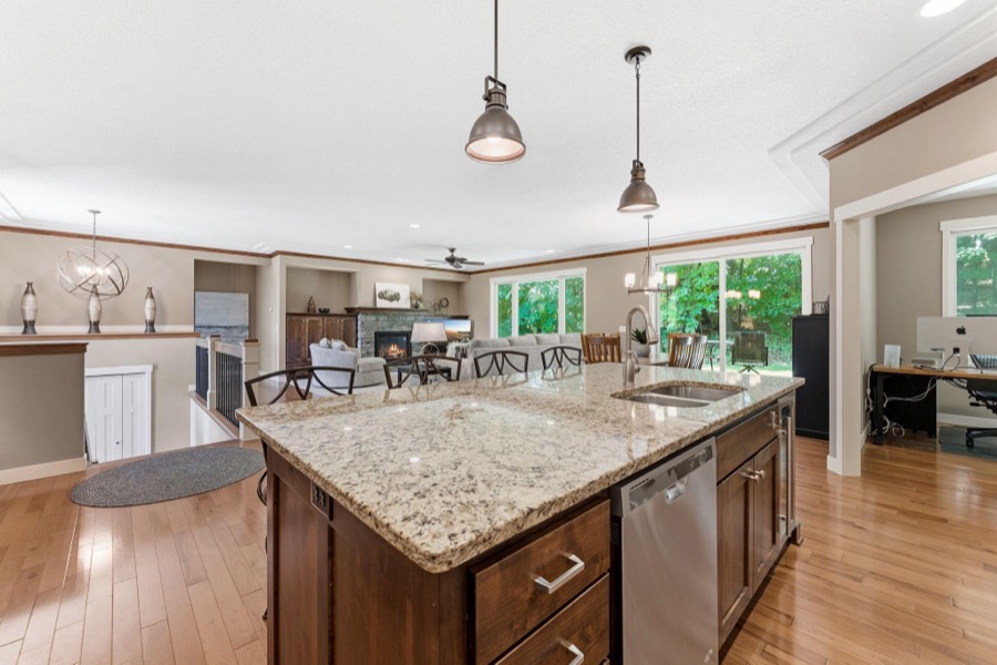 14886 Jeffers Pass NW, Prior Lake, MN photo 3
