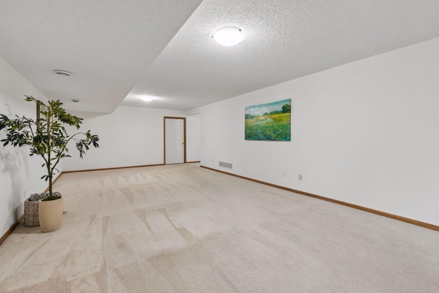 17478 Deerfield Drive SE, Prior Lake, MN photo 18