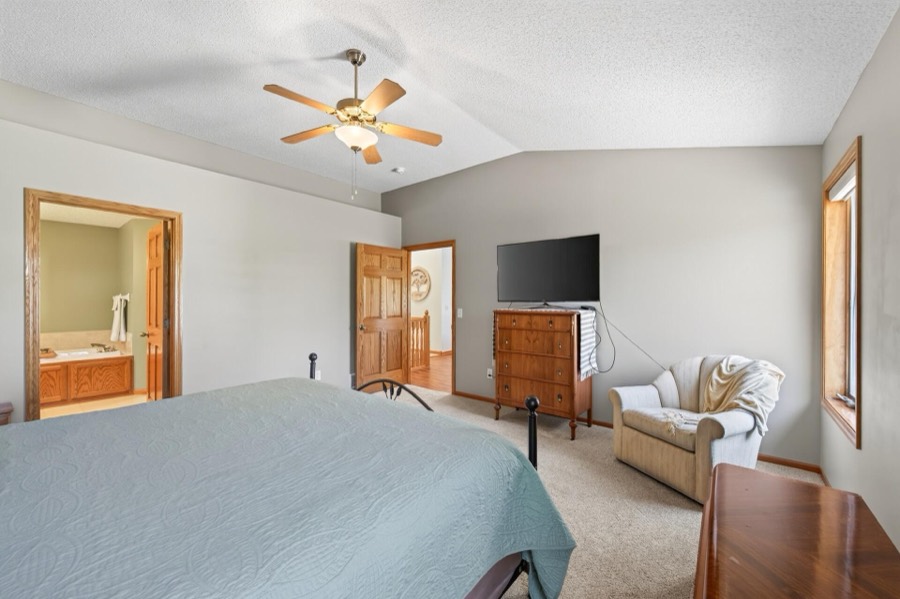 14943 Hillside Circle NW, Prior Lake, MN photo 13