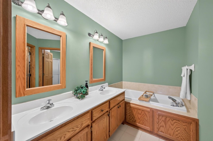 14943 Hillside Circle NW, Prior Lake, MN photo 14