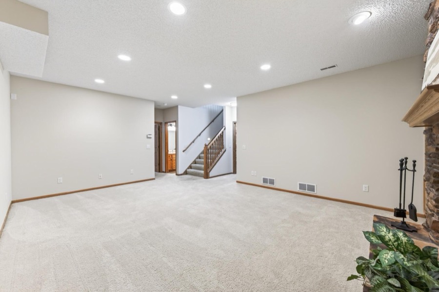 14943 Hillside Circle NW, Prior Lake, MN photo 17