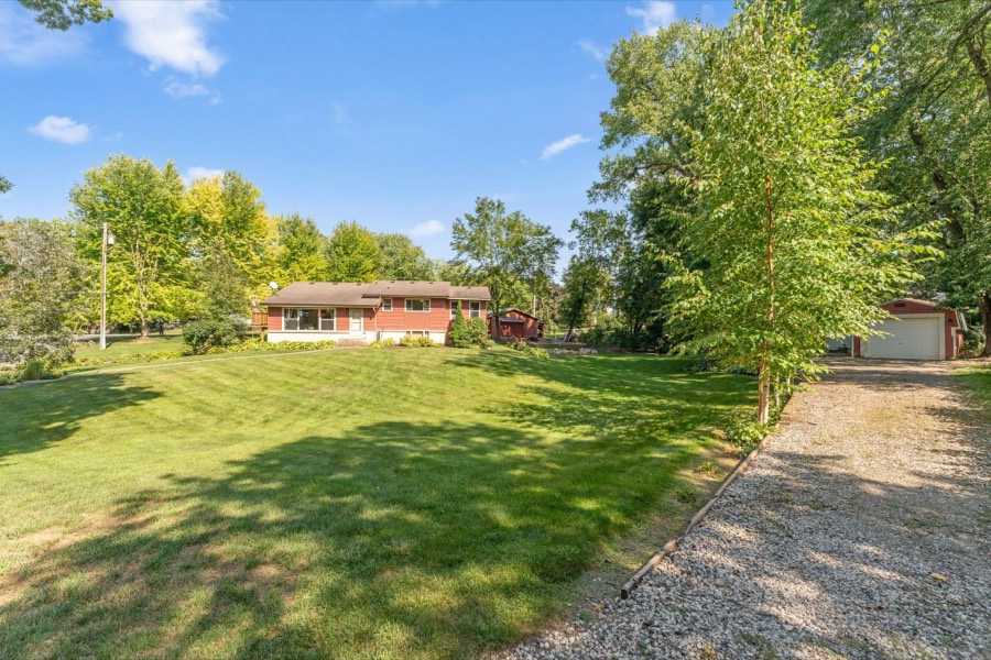 5393 Flagstaff Circle SE, Prior Lake, MN photo 2