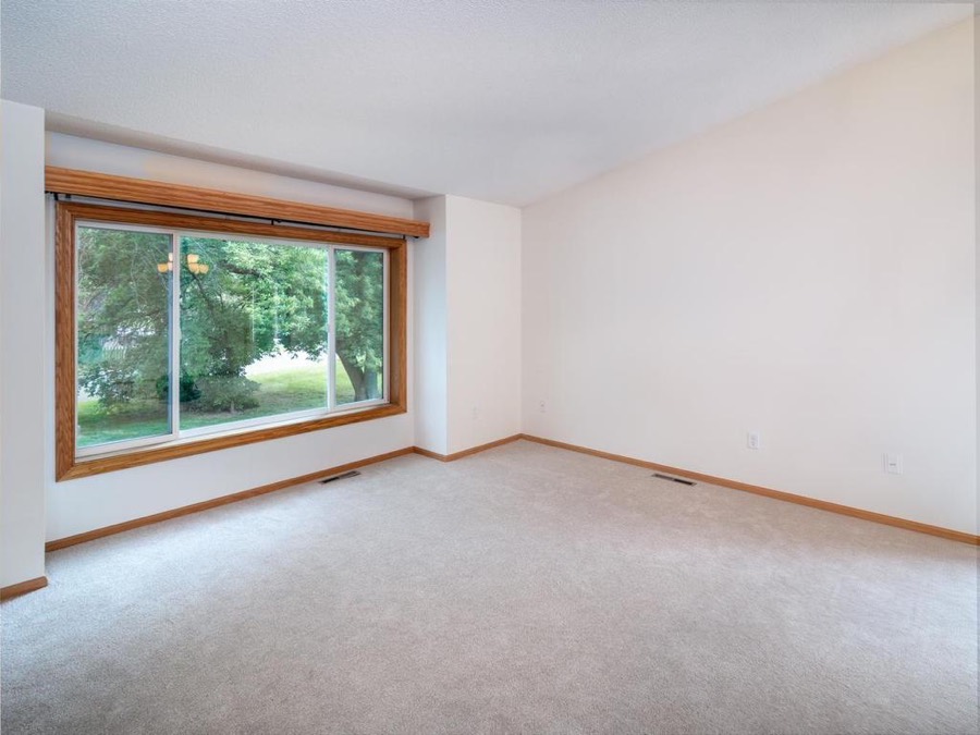 4154 Cates Street SE, Prior Lake, MN photo 3