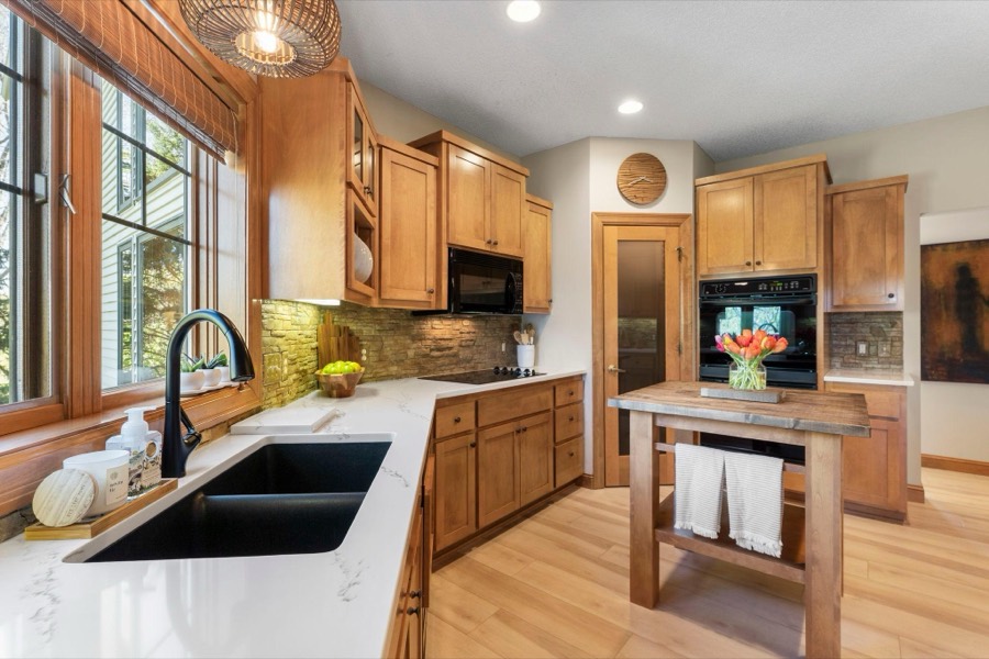 3360 Wood Duck Drive NW, Prior Lake, MN photo 8
