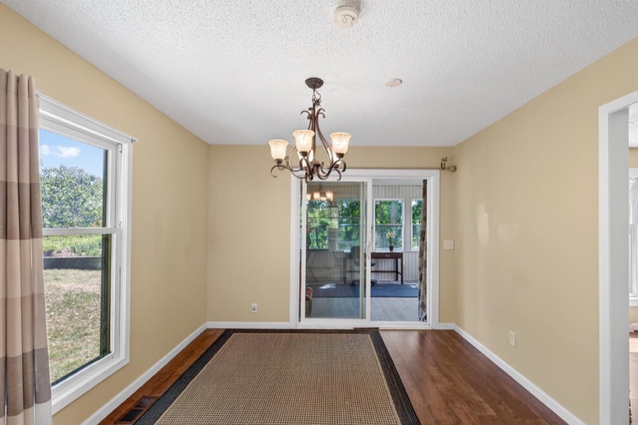 5795 Shannon Trail SE, Prior Lake, MN photo 12