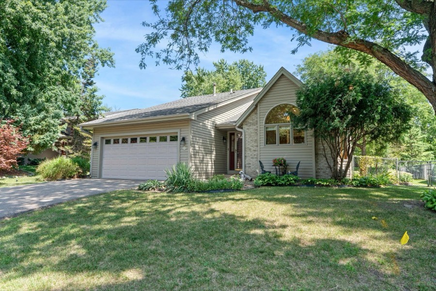 14231 Candlewood Lane NE, Prior Lake, MN photo 3