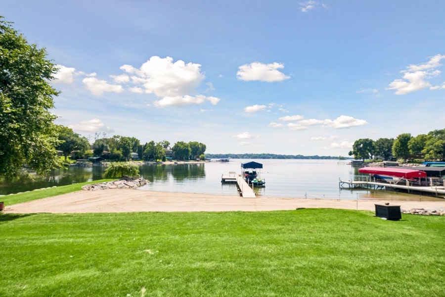 14085 Greenway Avenue NE, Prior Lake, MN photo 3