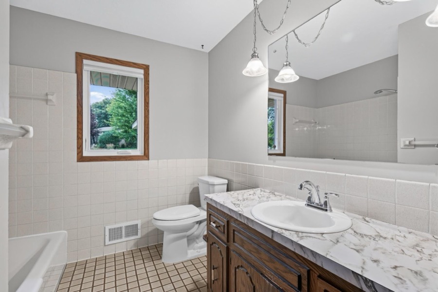 17181 Panama Avenue, Prior Lake, MN photo 18